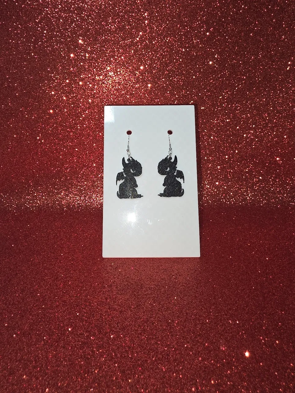Toothless earrings view 2