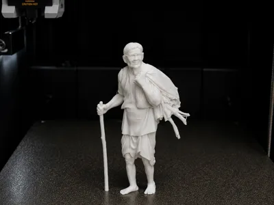 Elderly Village Man Figurine | 1:25 Scale