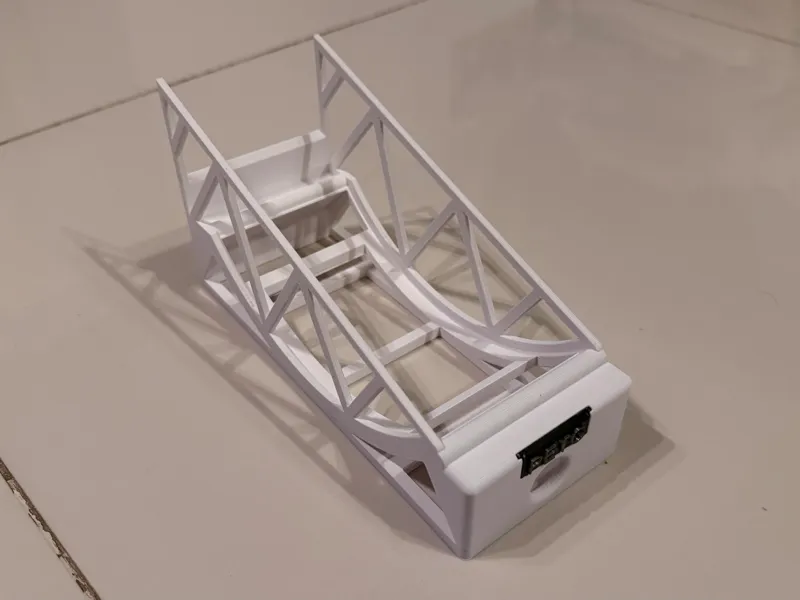 Filament spool holder with interchangable tags