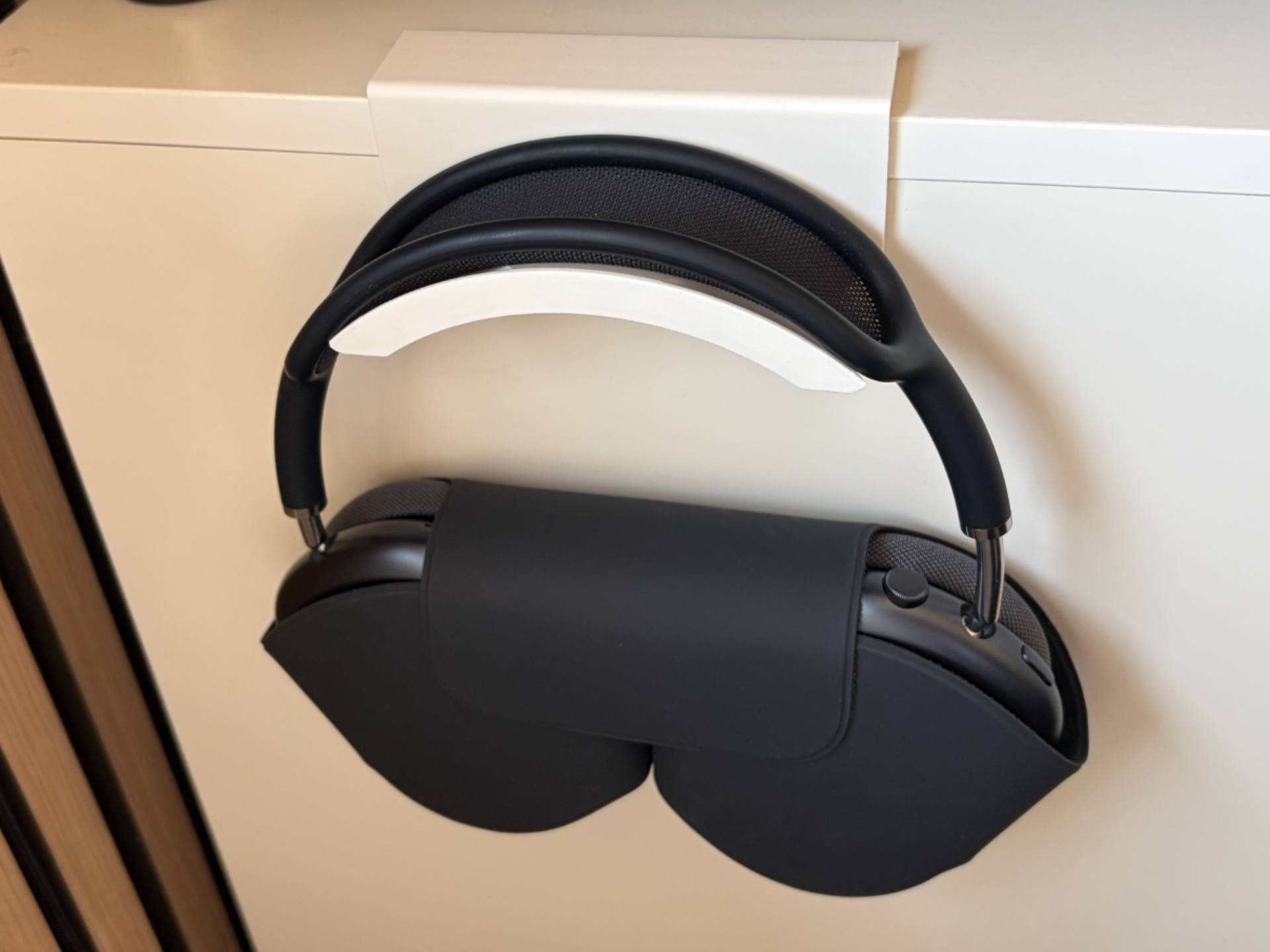 Airpods Max Desk Edge Hanger