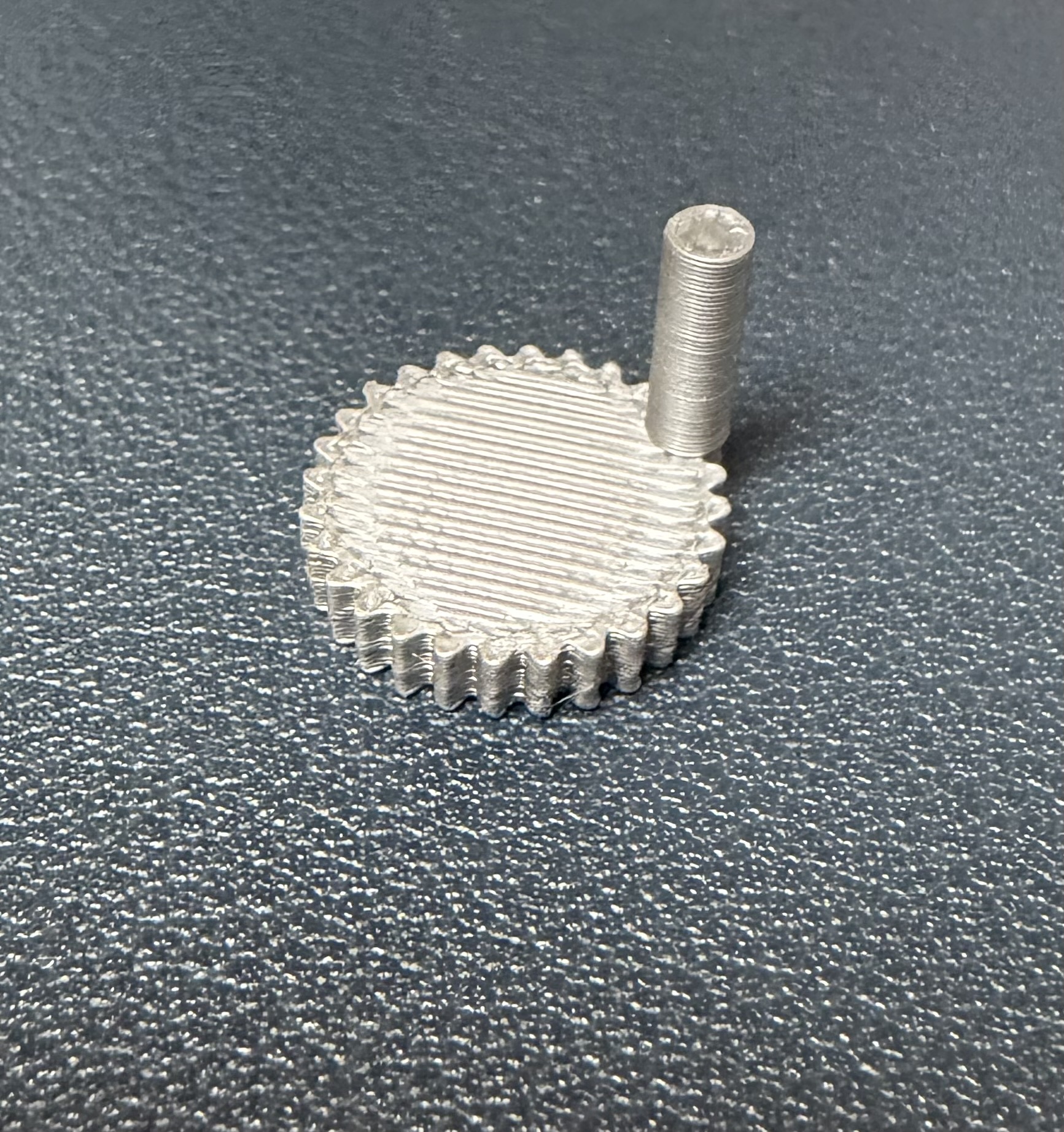 Miniatura 6 do modelo 3D Fidget inline engine keychain