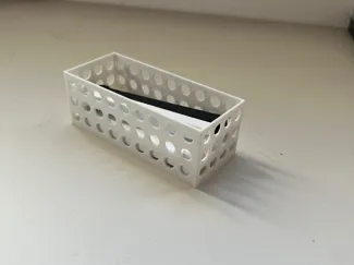 Box 75x32 with holes