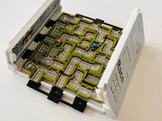 Maze Race - Sliding Maze Puzzle Game
