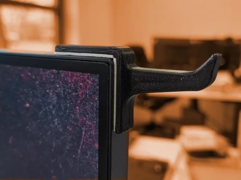 Screen Headphone/Headset Hook