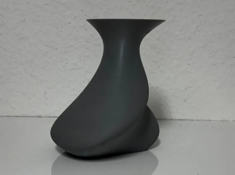Schlichte Vase