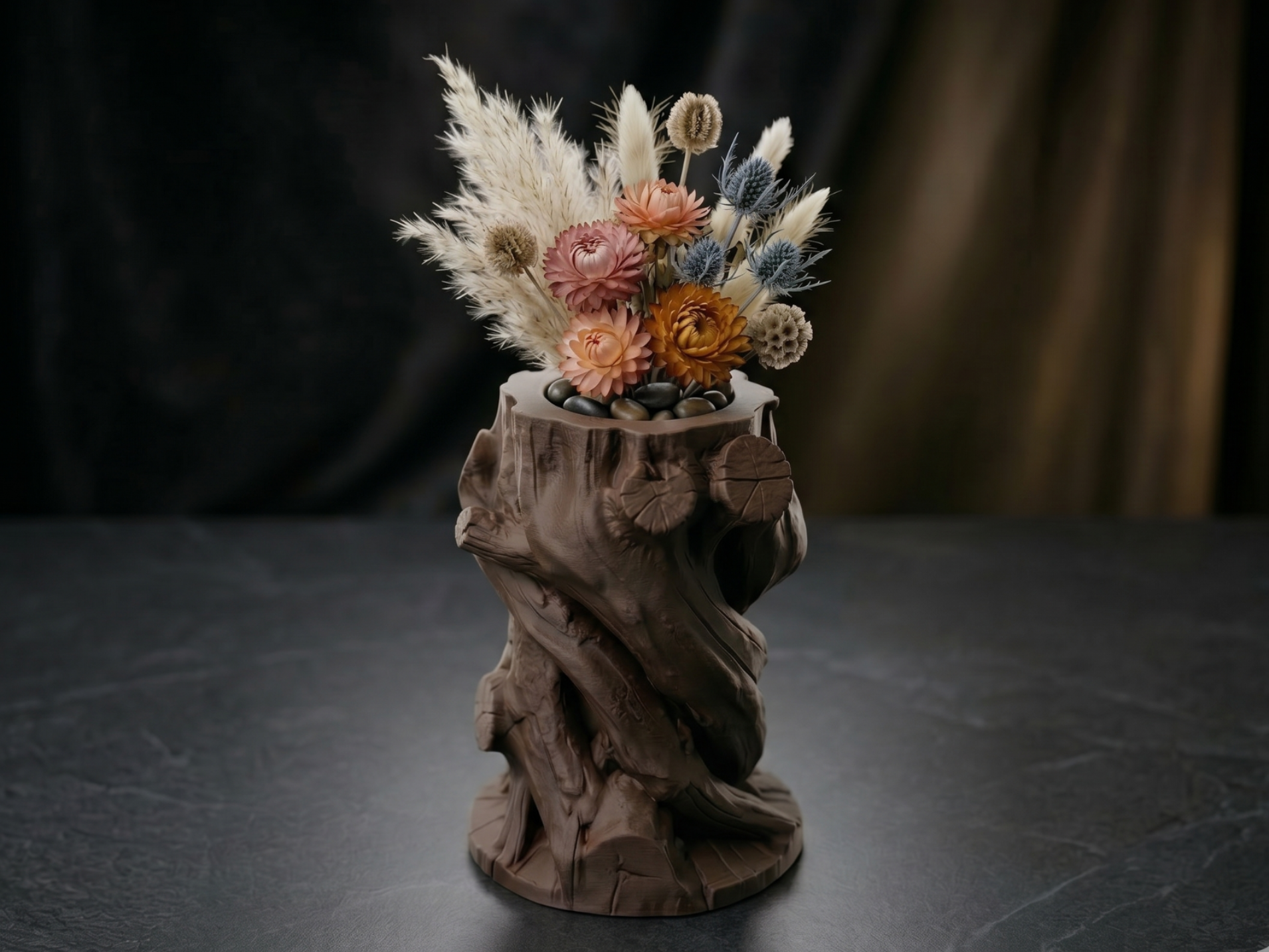 Miniatura 1 do modelo 3D Twisted Timber vase w/ hidden compartment