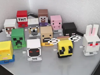 Walking MineCraft Cubes
