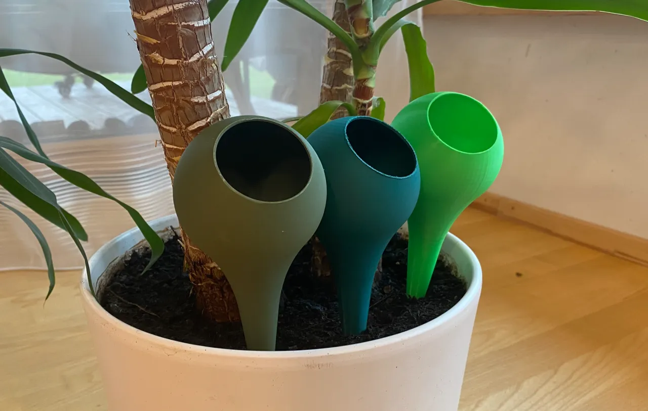 Plant Watering Globe view 3