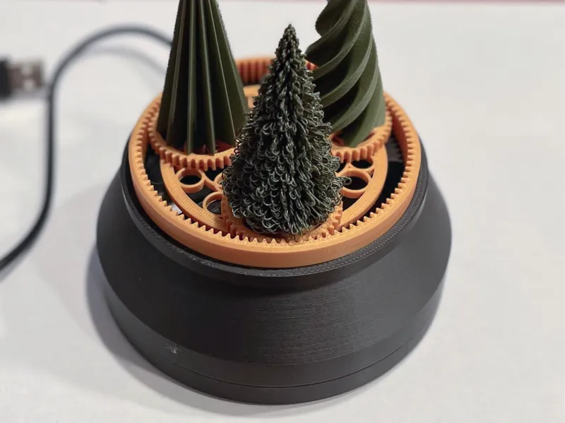 Leafy Tree - Twirling Winter Forest Snow Globe 