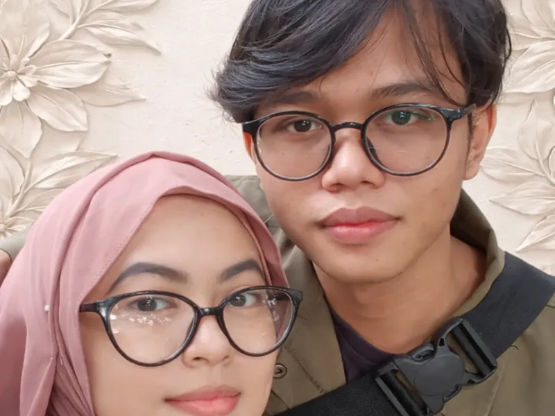 Couple faliing in love 