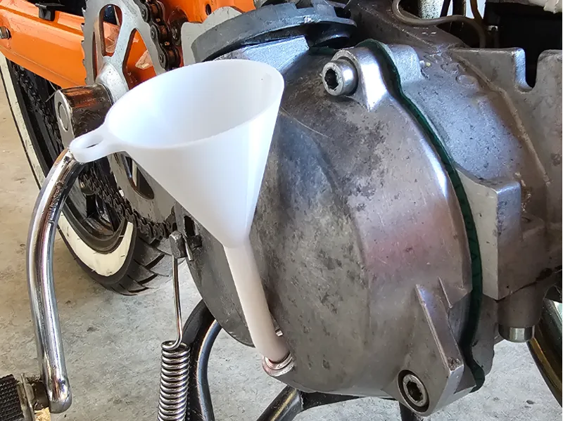 Puch Maxi E50 Getriebeöl Trichter