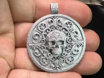 Skull Pendant—A Life Celebration of "Facing Death to Live"