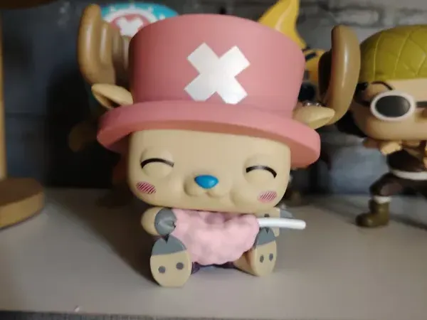 tony tony chopper with cotton candy 