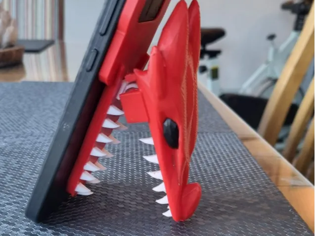 Dragon head phone stand for GT8 pro