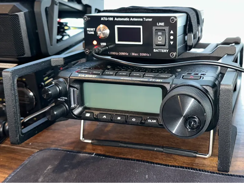 YAESU FT-891 Rails with Accessory Bracket