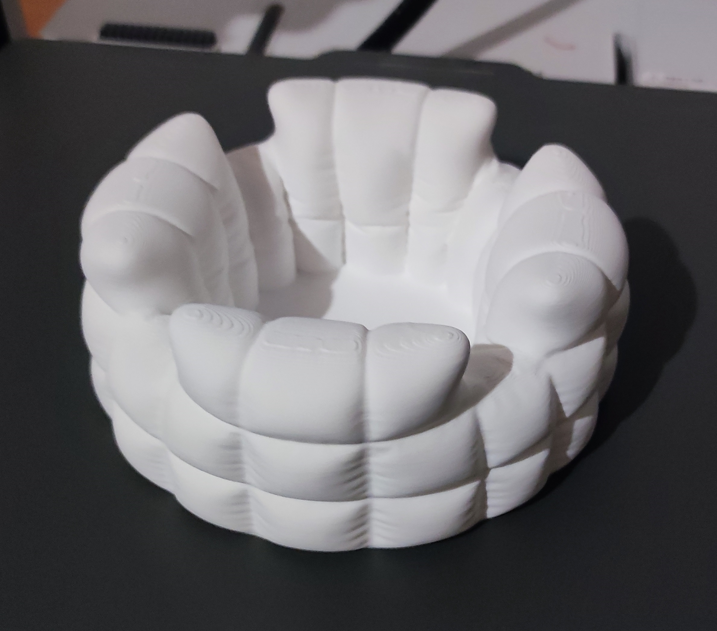 Miniatura 2 do modelo 3D Puffy Ashtray