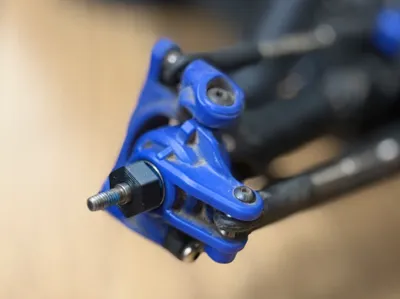 Traxxas 1654R, hex for Slash 4x4, rustler, etc.