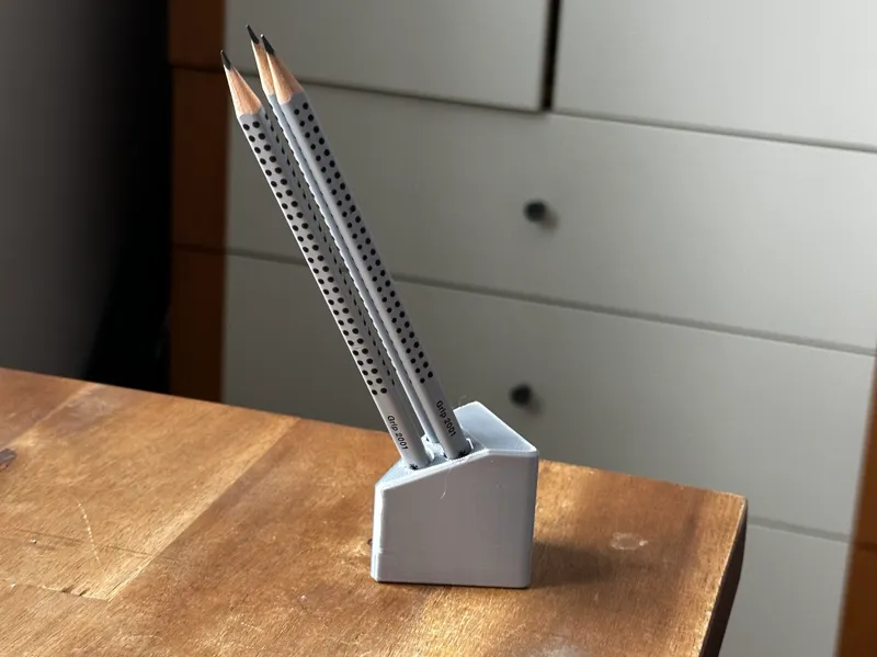 Creative Pencil Holder (Easy Print)