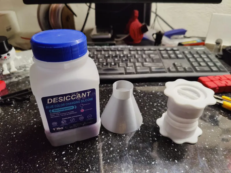 Funnel for Adjustable Spool Holder for Silica Gel