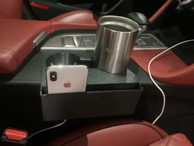 Cup Holder w Phone Pocket - 2022 G70