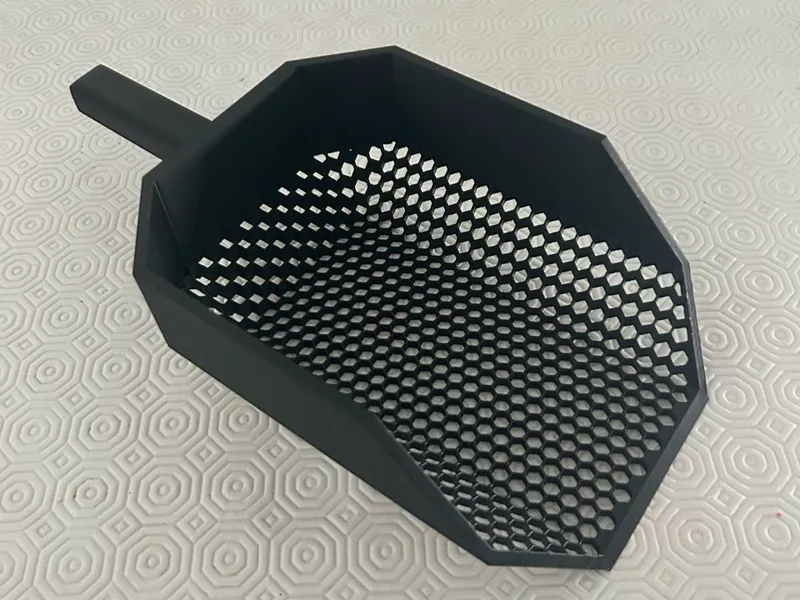 Cat Litter Scoop – 4 Versions for Different Litter