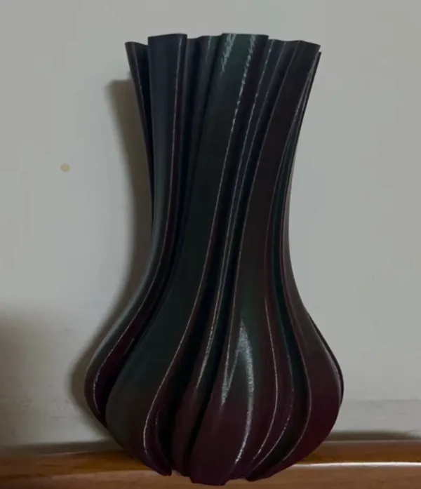 Vase au profil galbé