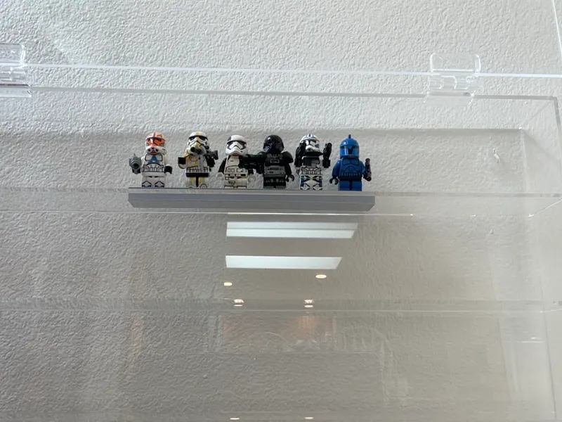 minifig display!
