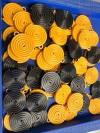 Porte-clés escargot réglisse (façon Haribo) — photo 1