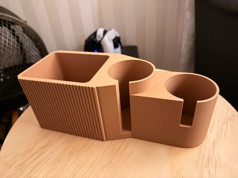 Toiletry holder for different objects
