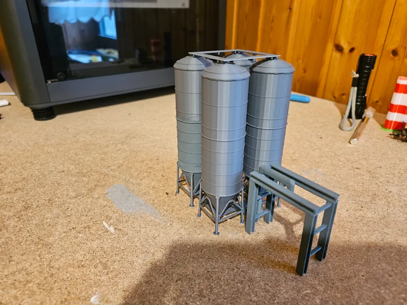 Industriesilos 4-fach; Silos