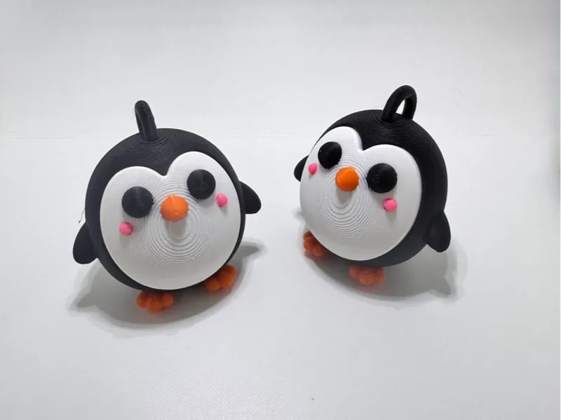 Cute Penguin Keyring