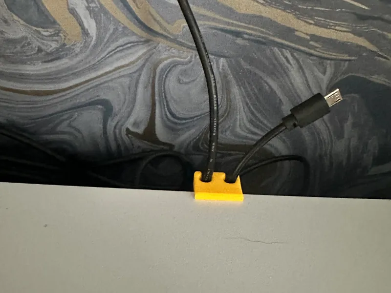 PS5 back clip cable