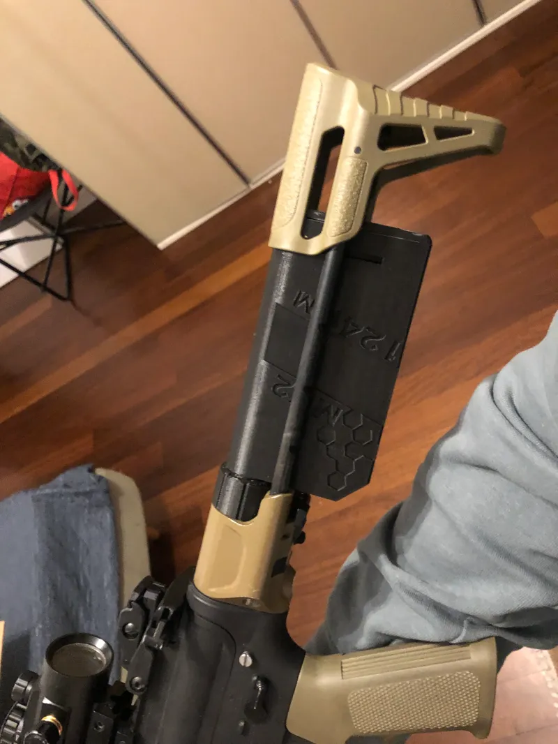 Airsoft M4/AR15 PDW Stock battery extender