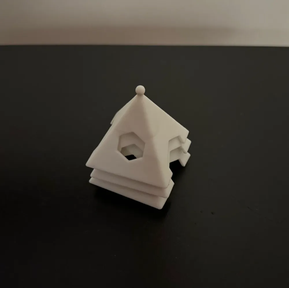 pyramid painting support by Stefanocorti.90 - MakerWorld