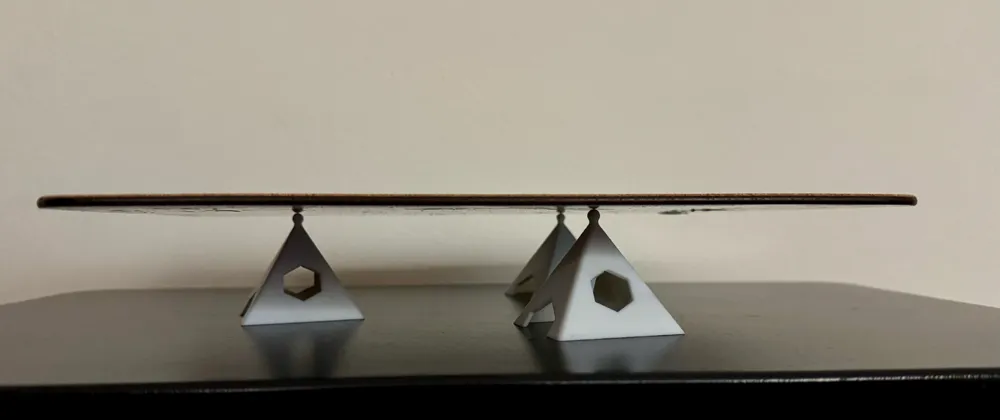 pyramid painting support by Stefanocorti.90 - MakerWorld