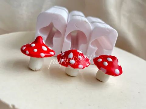Letrero o emblema decorativo: Rolling stick rolling ball mushroom polymer clay — referencia de MakerWorld