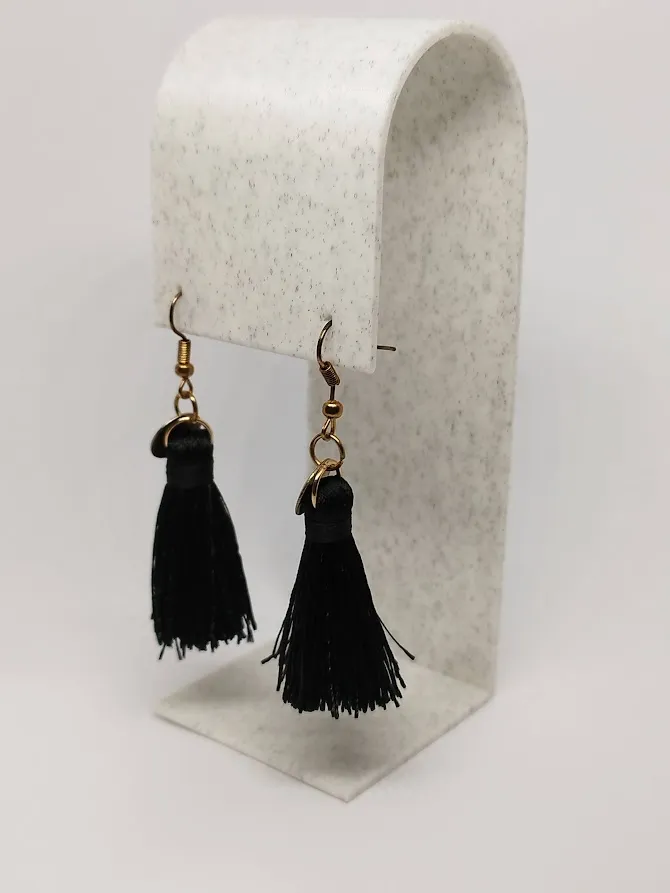 Earring display view 2