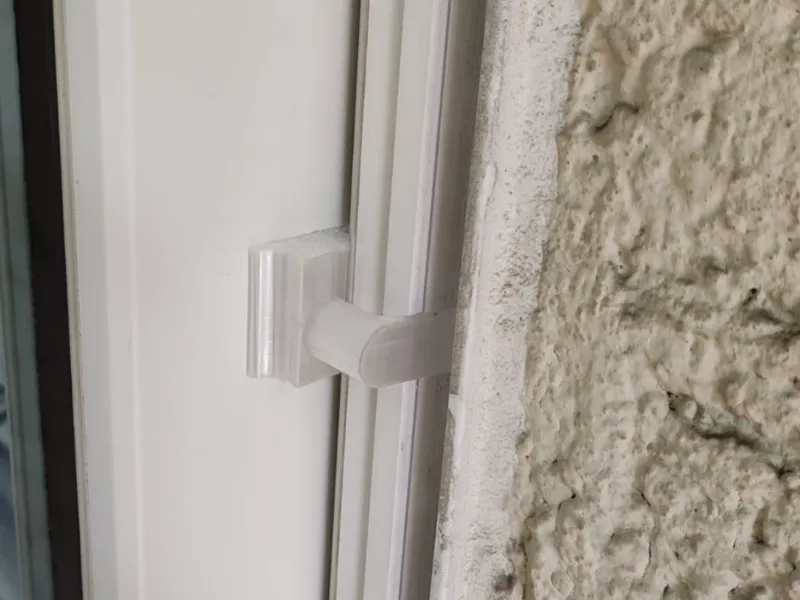 Outer door lock