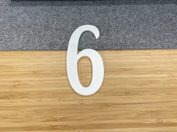 Chiffre décoratif 6
