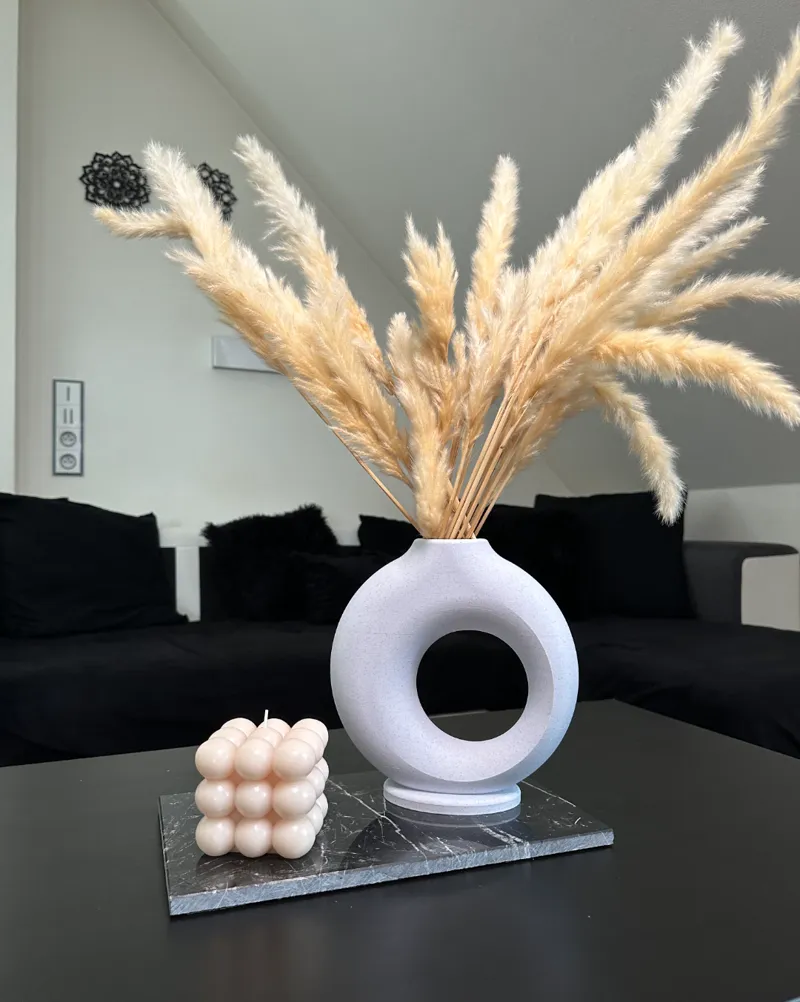 Infinity Loop Vase