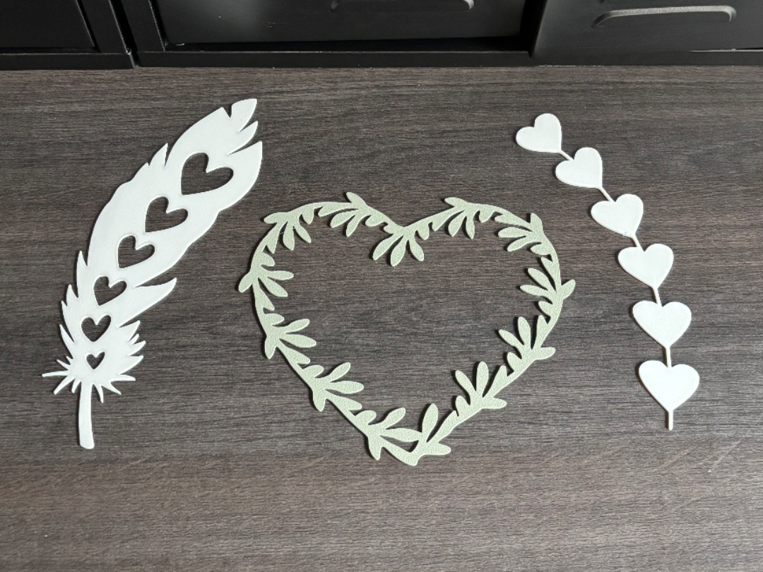 modern minimalist heart deco (valentine)