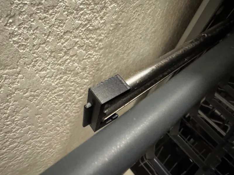 Butée tiroir couteaux lave vaisselle Beko