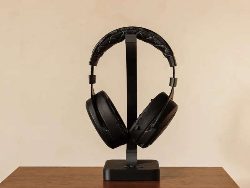 Corsair Wireless Headset Stand (LED Visible)