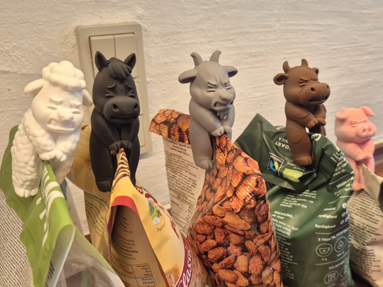 Farm Animal Bag Clip Squad view 2