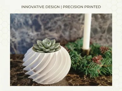Planter with integrated tray