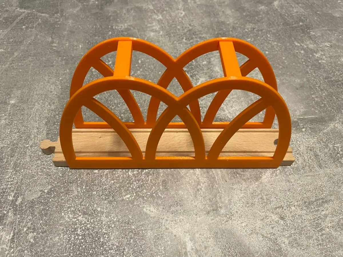 Pont pour circuit de train en bois