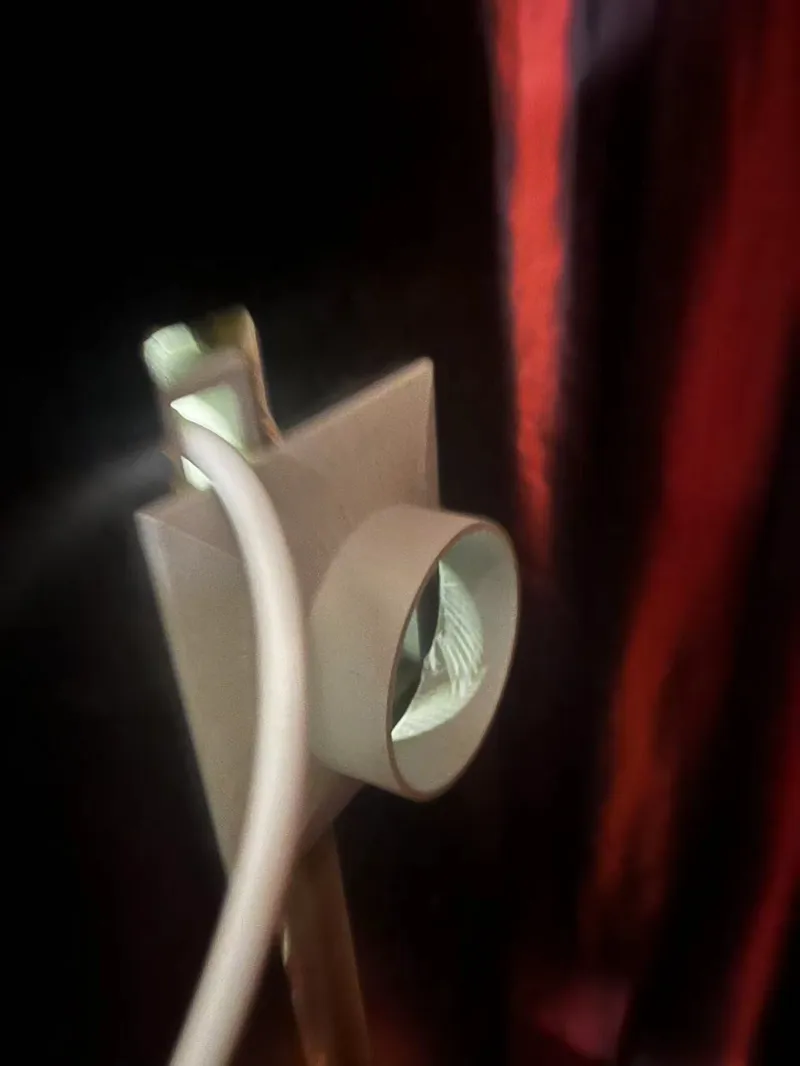 排风扇管道 可通线 用于猫窝 Exhaust fan mount for r=12mm hose