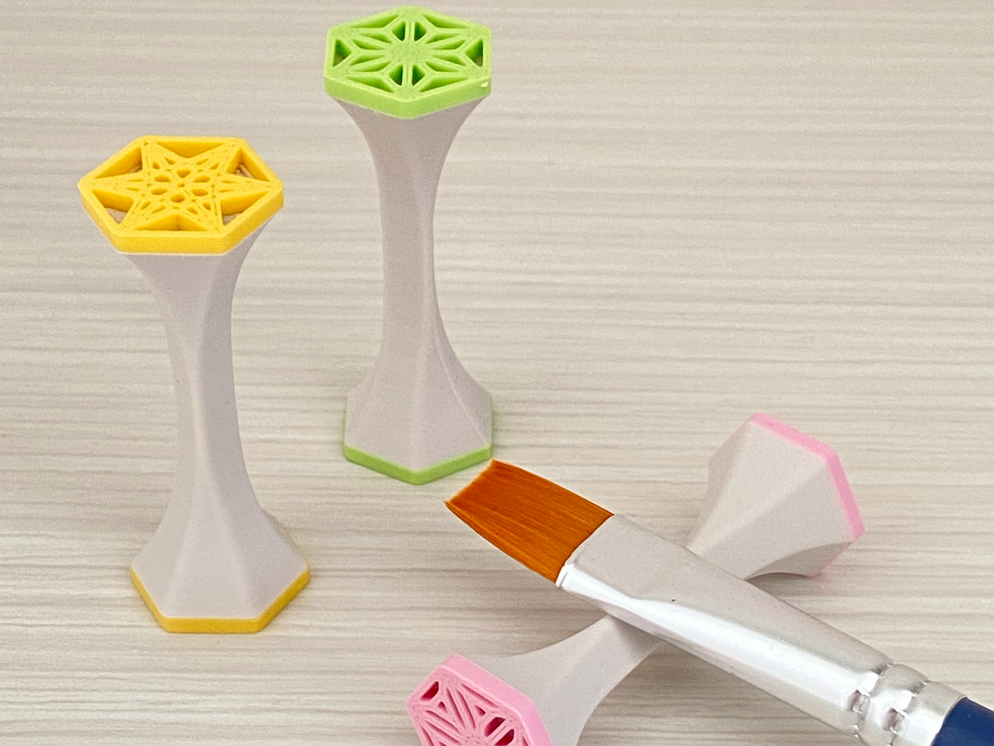 Brush Rest with Japanese Patterns (Hexagon)
