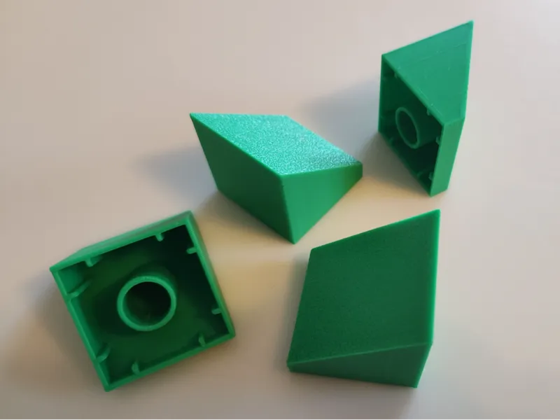 brick 2x2 with point