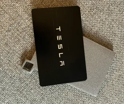 The keychain-card